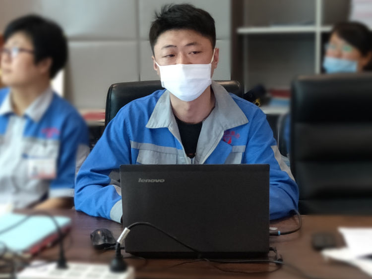 “氣力輸送連續(xù)供料關鍵設備”科技成果評價會在章丘豐源隆重舉行 “氣力輸送連續(xù)供料關鍵設備”科技成果評價會在章丘豐源隆重舉行